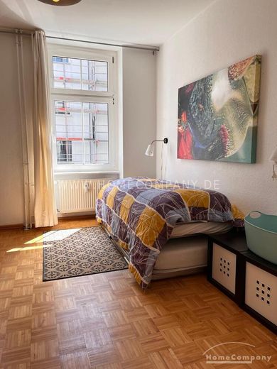 Große 3-Zimmer-Wohnung im Simon-Dach-Kiez, möbliert, Berlin – be7b53bd1a60a128858cf8a4c7d873264842cbf4.jpg