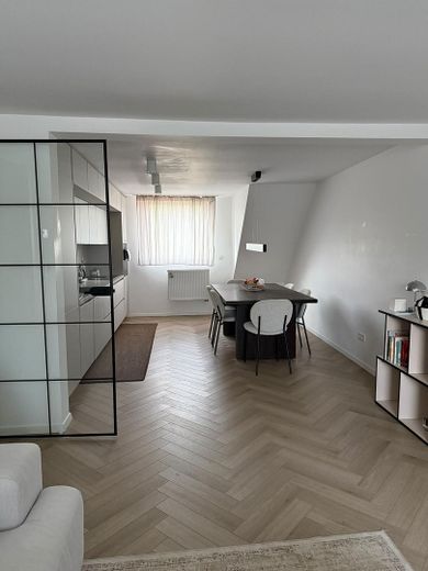 Stilvolle kernsanierte 3-Zimmer-Wohnung mit hochwertiger Ausstattung im Duisburger Dellviertel – Foto 3