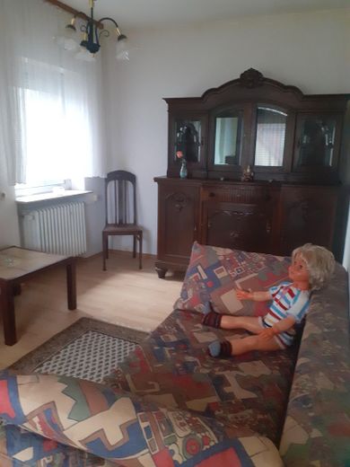 Ankleide o.ä. 1. OG, 2 Fenster