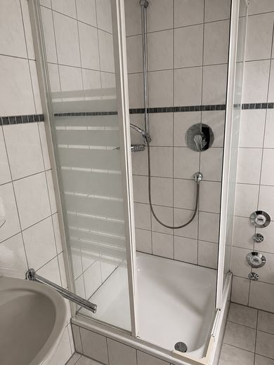 Großzügige 3-Zimmer Dachgeschoss Wohnung mit eigenem Gartenanteil in traumhafter Waldrandlage – Foto 18