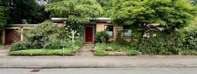 Rissen - Bungalow mit Entwicklungspotential  **courtagefrei**