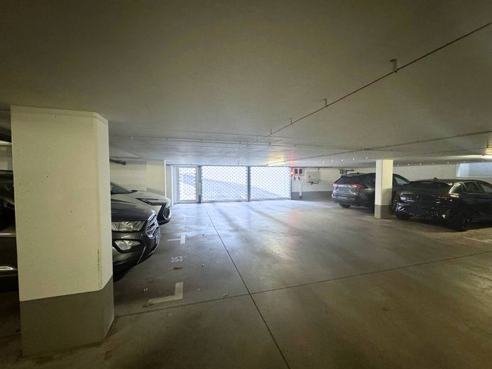 *Stilvolles Wohnen*: Lichtdurchflutete 2-Zi.-Wohnung mit Balkon im Projekt "Teltrio" – Tiefgarage