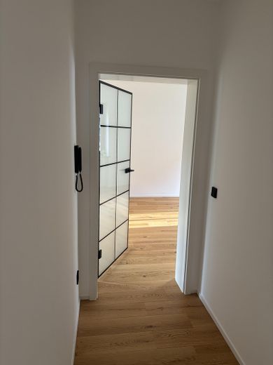 2-Zimmerwohnung frisch saniert Innenstadt Gerolzhofen ab sofort bezugsbereit – Gang