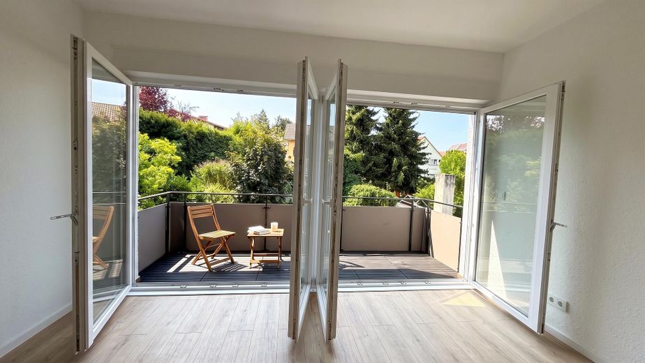 Aufgeteiltes 7er MFH- 6 von 7 leerstehend- saniert – Balkon W4a