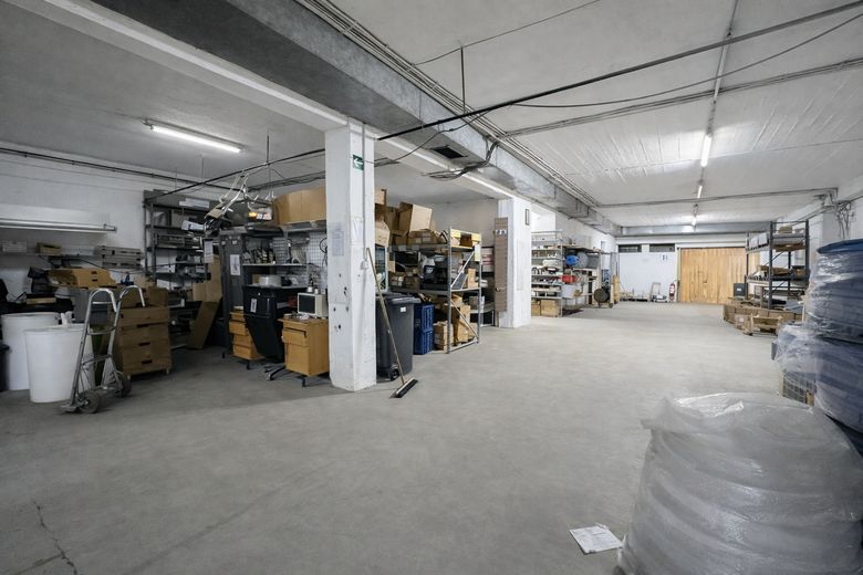 Lager-/Produktionsfläche & Büro - 7500 qm - (teilbar ab 200 qm) - Rampen & ebenerdige Tore – Foto 14