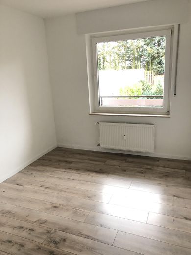 Renovierte 4-Zimmer-Wohnung mit Garten in Rheine-Hauenhorst – Zimmer I