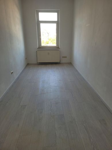 239.000 €, sonnige 3ZKB- Weitblick, fast am Hbf Leipzig, 15500 € Kaltmiete/Jahr, von Privat – Zimmer 1