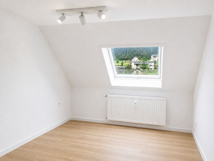 Erstbezug | Hell | Neue EBK | Stellplatz – Schlafzimmer - Visualisierung