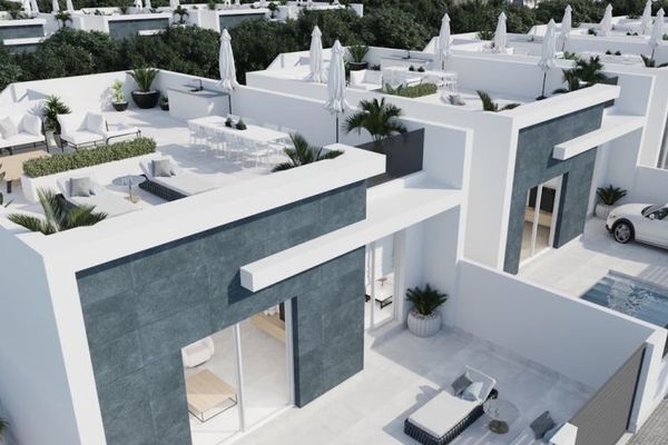 Wunderschöne Villen mit 3 Schlafzimmern, 2 Bädern, Dachterrasse und Privatpool