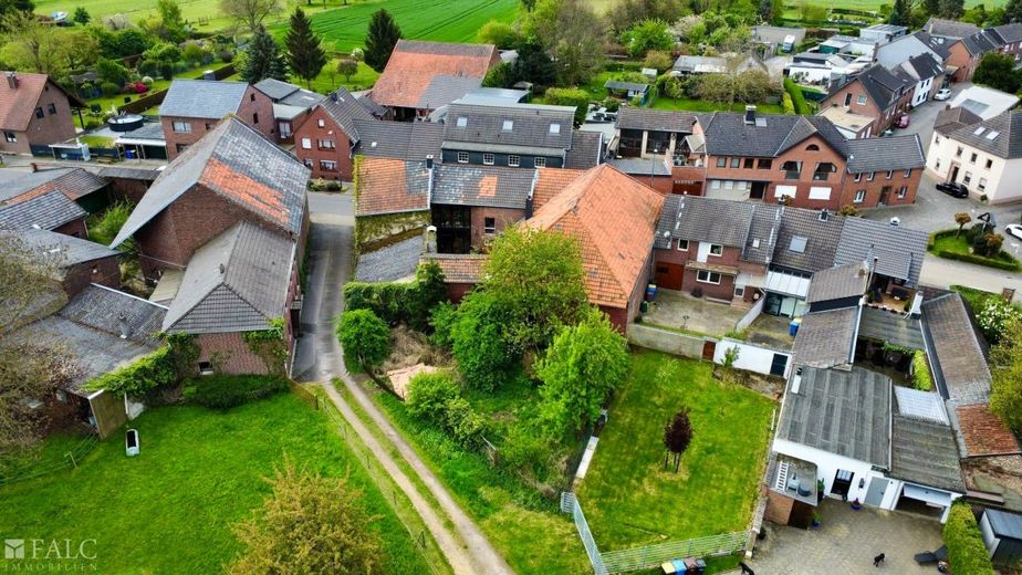 I will always love you – Luftaufnahme Hof hinten