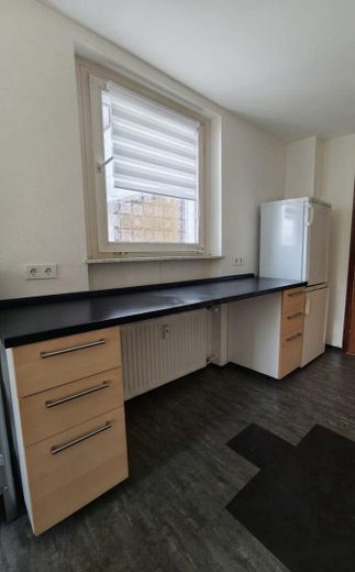 4-Zimmer-Wohnung mit Balkon und Garage in Trier-Kürenz – Einbauküche