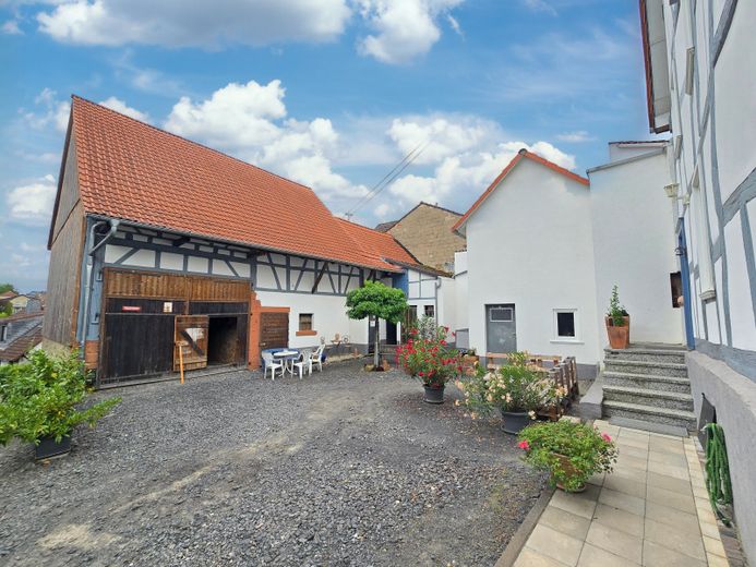 Altenstadt, casa unifamiliare + edifici accessori – Foto 1