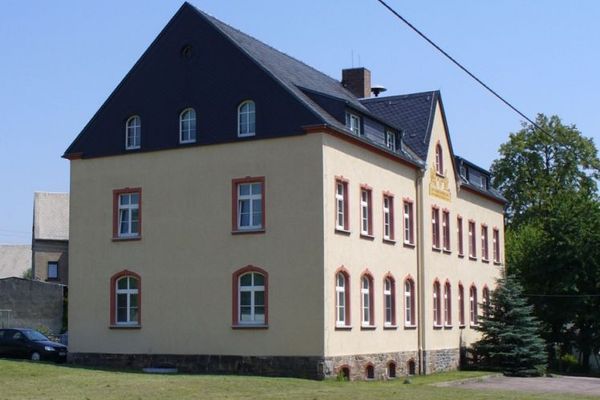 Helle 2 Raumwohnung in ruhiger Lage auf Wunsch in 3 Raumwohnung umbaubar
