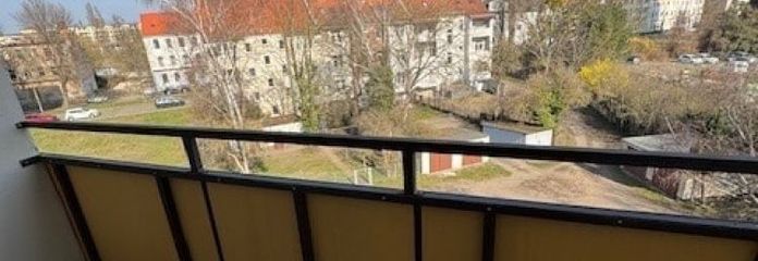 तीसरी मंजिल पर सुंदर स्टाइलिश 3-कमरे का अपार्टमेंट, बालकनी सहित, लगभग 58,20 वर्ग मीटर, किराए पर उपलब्ध।