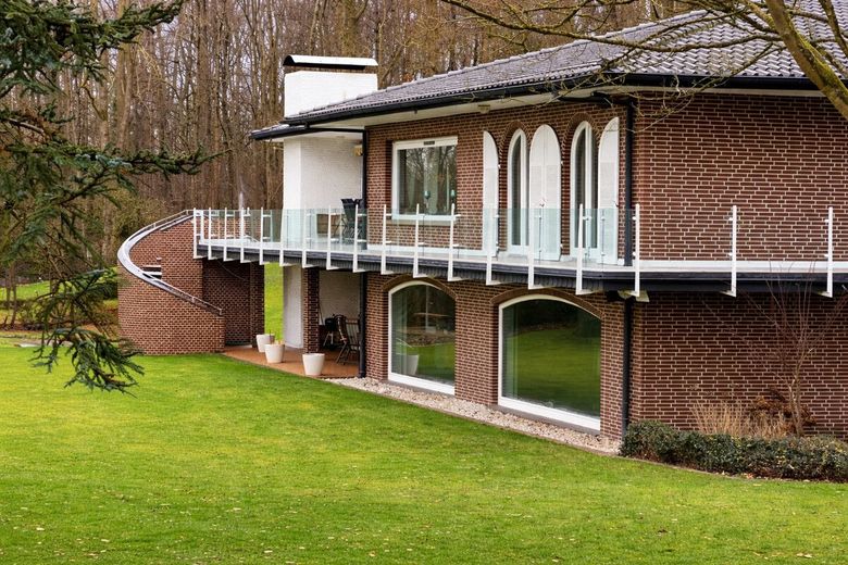 Seltene Gelegenheit: Großes Gewerbeareal mit Halle, Büro und Freifläche (Abriss inkl.) – Wohnhaus - Betriebsleitung