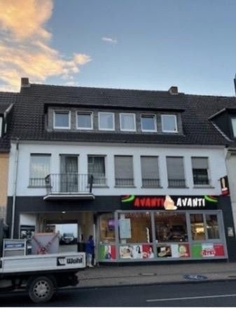Mehrfamilienhaus mit Gewerbe