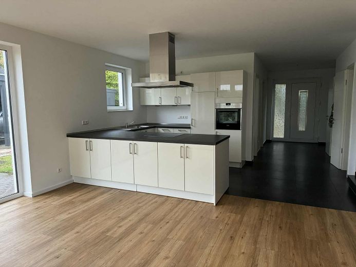 Küche (spiegelverkehrt)