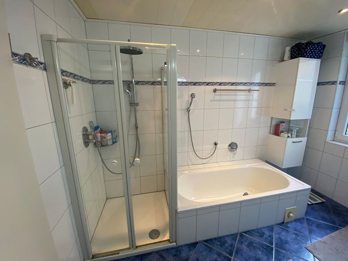 Exclusivo piso de 2 habitaciones para amantes del jardín – Foto 10