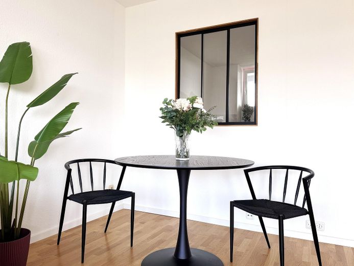 *ZONDER COURTAGE* Stijlvol gemoderniseerd 2-kamer appartement met droomuitzicht & groot zonnebalkon – Foto 13