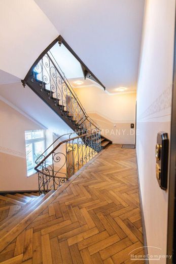 Exklusive, voll möblierte 2-Zimmer-Wohnung in begehrter Lage von Haidhausen – 5c159f135f45d28e7bc87ee6eb5c455c7be52e58.jpg