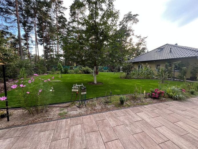 Garten vor dem Haus