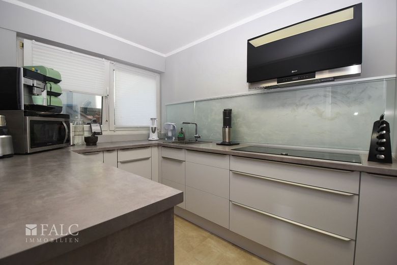 Maisonette-Wohnung mit Großzügigkeit und Komfort - modernes Wohnen auf zwei Ebenen – Küche