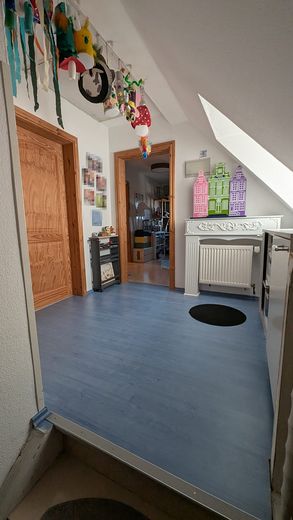 Acogedora vivienda antigua con mucho espacio para la familia y un gran jardín – 2. OG - Treppenhaus