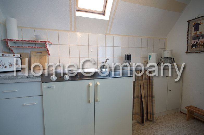 Gemütlich und komplett ausgestattete Dachgeschosswohnung in ruhiger Lage – ab8ccffd2877125926ed17252de15b566c0ead44.jpg