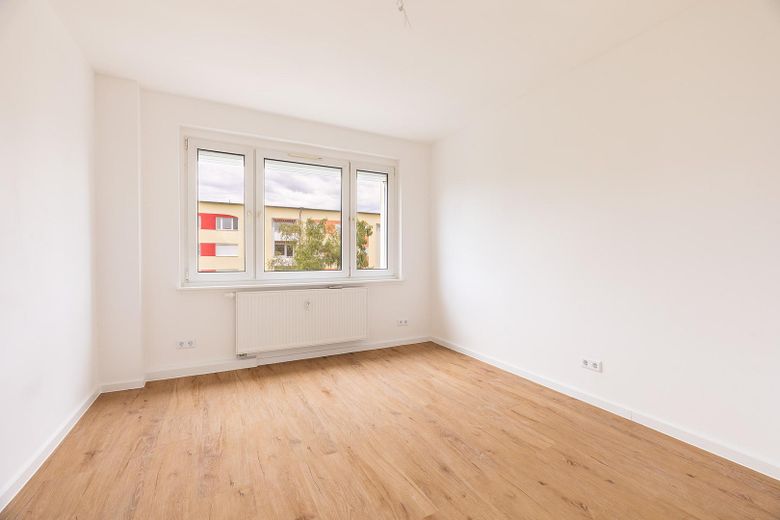 **Frisch Saniert, Einbauküche,Balkon, 5 Minuten zu Fuß am See – Foto 2