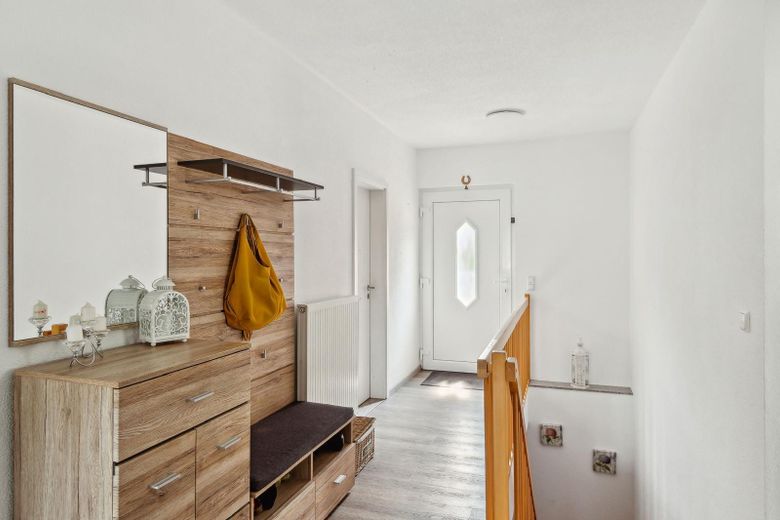 Modernes Einfamilienhaus / Bungalow mit großem Garten und viel Platz für die ganze Familie – Foto 3