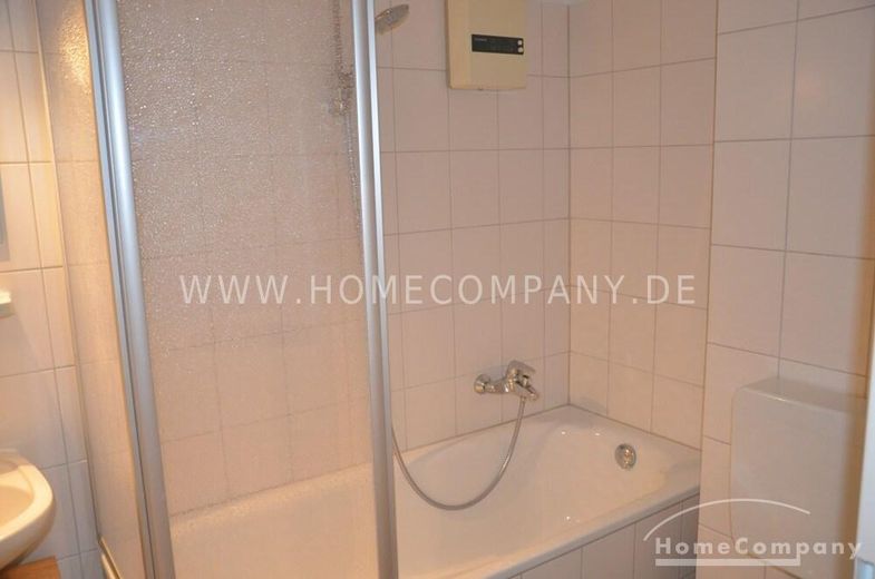 Schöne 1 Zi.Whg., möbliert, 3. OG, mit Balkon. – 320e4a3fbcce85170926eae31ffa84a09d8ee08d.jpg