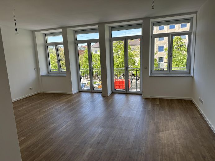 Renovierte 2 - Zimmer Wohnung direkt am Rotkreuzplatz – Foto 1