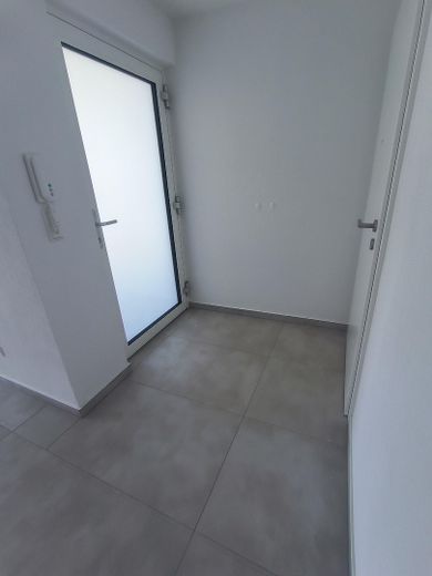 Erstbezug nach Kernsanierung 4-Zim.-Wohnung mit großer Terrasse in Brigachtal (Wärmepumpe) – Foto 10