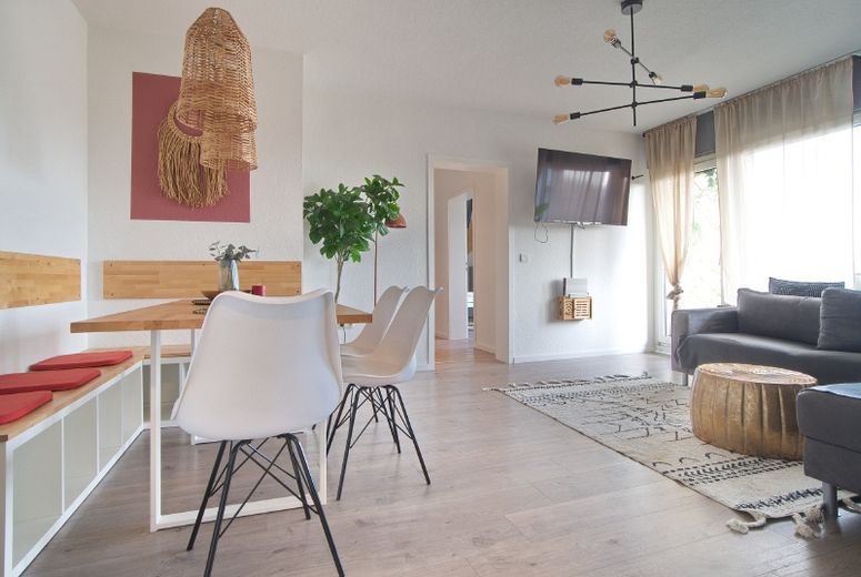 Helle Wohnung mit 2 Schlafzimmern und Balkon, Komplettausstattung, Internetzugang – 2b31060c0beb4c0a723e7eaf2be636396865b4ac.jpg