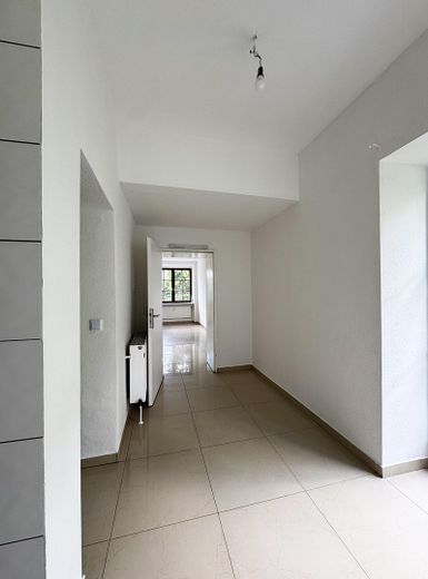 Modern sanierte 2-Zimmer-Souterrainwohnung in Duisburg – Foto 4