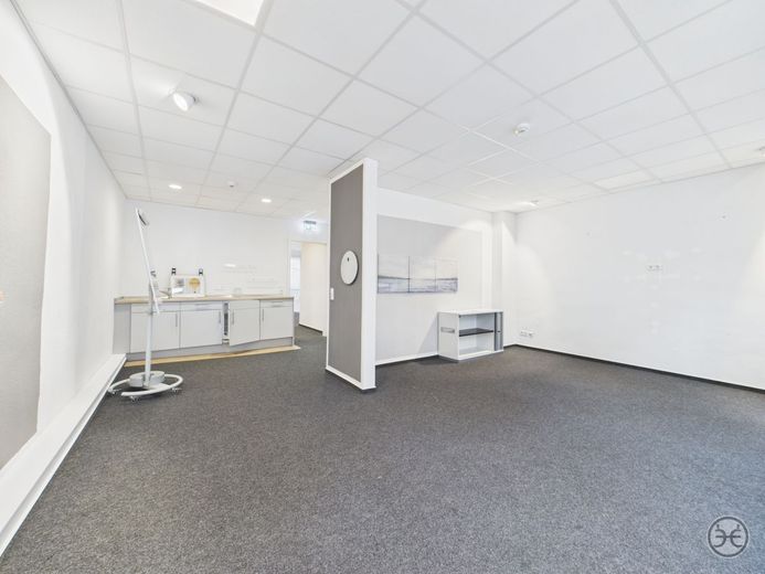 Neuer Preis // Hochwertige Gewerbefläche in zentraler Innenstadlage // Fußgängerzone // Oldenburg – CAM05560G0-PR0017-STILL022