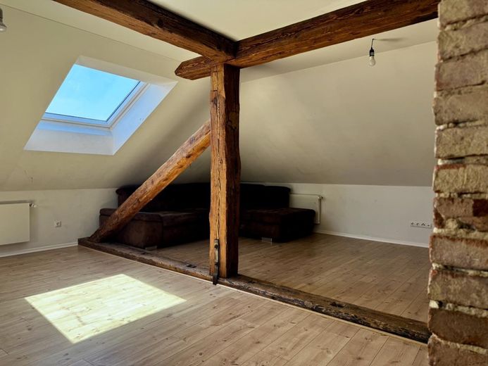 2,5-Zimmer-Dachgeschosswohnung mit ca. 100 m² – Foto 7