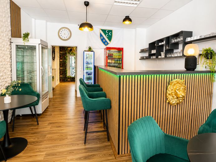 Cafe Ladenlokal zentrale Lage mit Lager/ Büro und Garage/ Nähe HBF – Bar/ Verkaufstheke