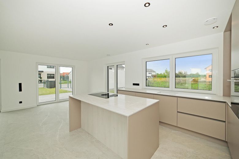 Exclusive newly built semi-detached house with a 602 m² plot, studio and state-of-the-art building technology – Photo 6