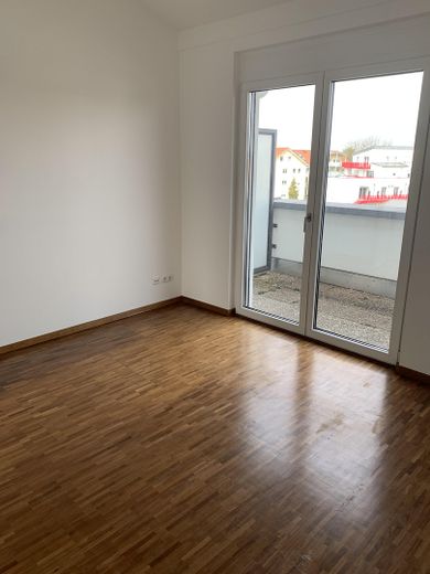 3-Zi-Penthauswohnung im 3.OG - EBK - große Dachterrasse – Schalfzimmer