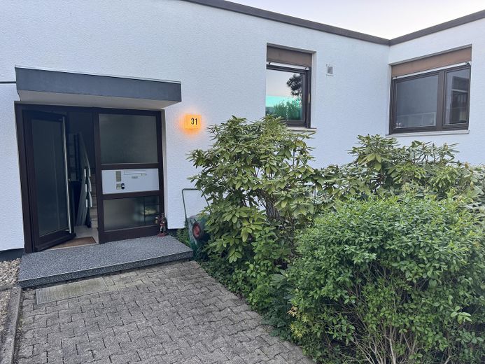 Exklusiv sanierter Bungalow (2023) mit PV & Smart-Home | hochwertiges Wohnen in ruhiger Lage – Foto 8