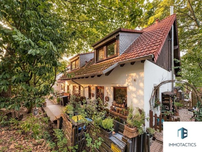 Attraktives Reihenendhaus mit Terrasse & Garten - Naturnah wohnen in gefragter Lage – Foto 1