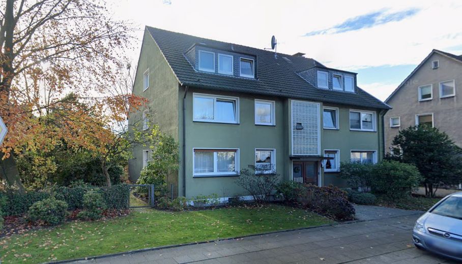 Helle 3,5-Zimmer-Dachgeschosswohnung in Essen-Bedingrade mit EBK – Foto 1