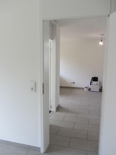 Alfter/Bonn * Barrierearme Komfortwohnung* Aufzug * EBK * S/W Loggia*Stellplatz* Hausmeisterservice* – Blick aus Schlafzimmer 