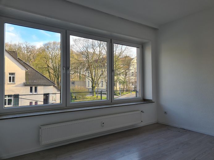Ruhiges Wohnen, stadtnah in Ge-Buer mit Balkon, Terrasse & Garten – Beisp. Esszi. Nachbarwohnung