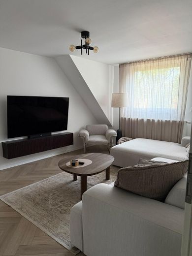 Stilvolle kernsanierte 3-Zimmer-Wohnung mit hochwertiger Ausstattung im Duisburger Dellviertel – Foto 2