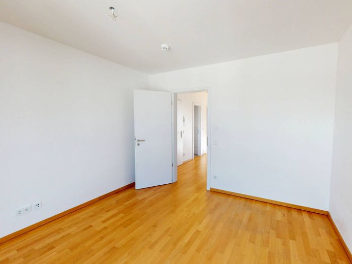 Ampio appartamento di 3 locali con cucina componibile e spaziosa terrazza panoramica nel quartiere FRANKLIN – Ansicht II: Schlafzimmer II