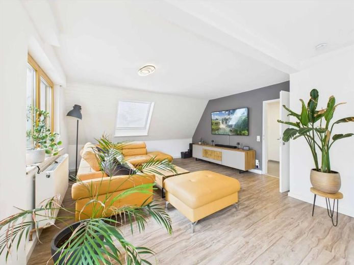großes Wohnzimmer OG