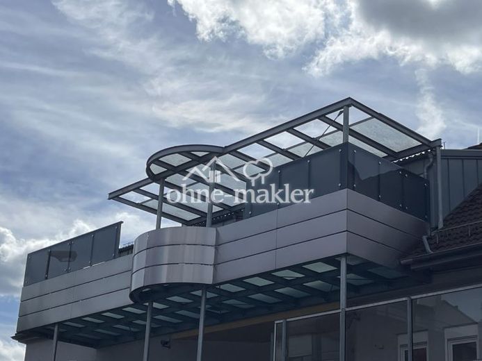 3-Zimmer-Wohnung mit 33 m² Glasbalkon und zusätzlich 64 m² Nutzfläche in Winnenden – Foto 1