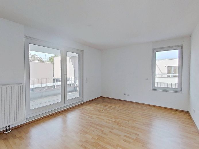 Moderne 3-Zimmer-Wohnung mit EBK und großem Balkon! – Ansicht V: Wohn- und Esszimme…